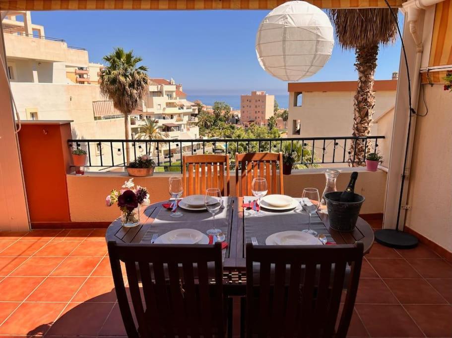 Benalmadena Costa Malaga Apartamento Muy Acogedor Con Vistas Al Mar Terraza Gigante Para Verano E Invierno Parking Exteriér fotografie